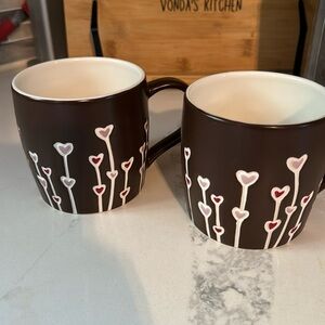 Set of 2 Starbucks mugs 2009 EUC
